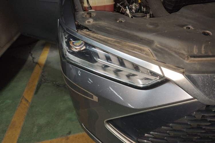 Used BYD Qin PLUS 2021 DM-i 55KM Prestige Model Right Front Headlight