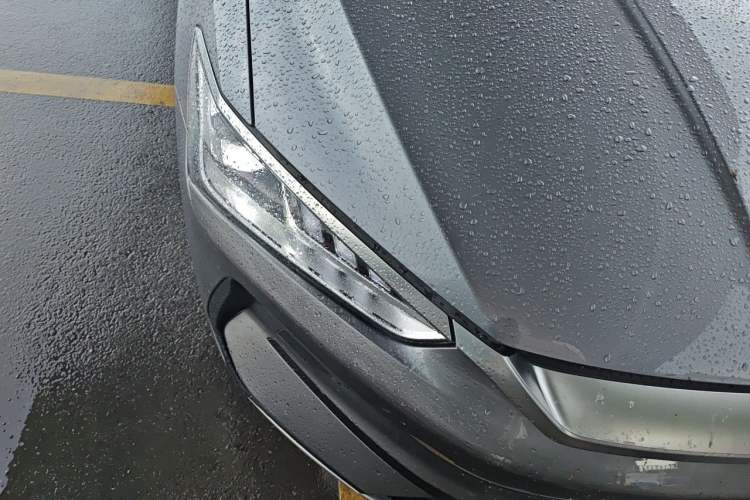 Used BYD Qin PLUS 2021 EV 400KM Luxury Model Right Front Headlight