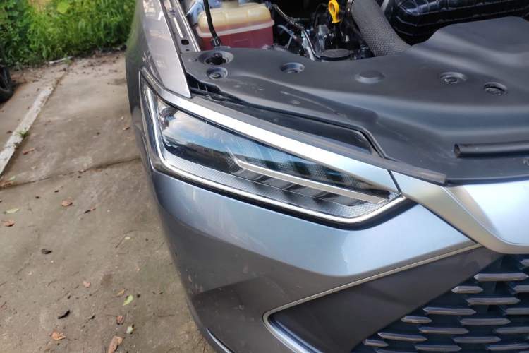 Used BYD Qin PLUS 2021 DM-i 120KM Prestige Model Right Front Headlight