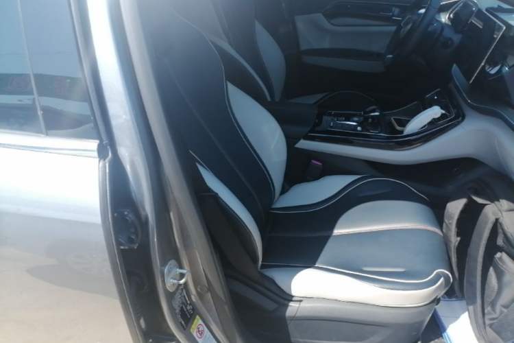 Used BYD Qin PLUS 2021 DM-i 55KM Flagship Model Right Front Seat