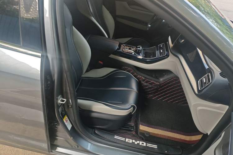 Used BYD Qin PLUS 2021 DM-i 55KM Flagship Model Right Front Seat
