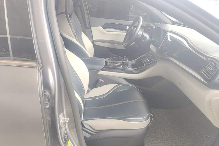 Used BYD Qin PLUS 2021 DM-i 55KM Flagship Model Right Front Seat