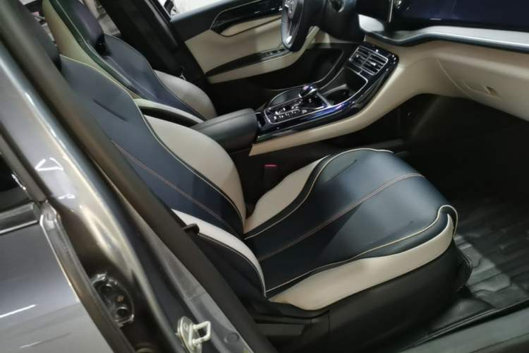 Used BYD Qin PLUS 2021 DM-i 55KM Flagship Model Right Front Seat