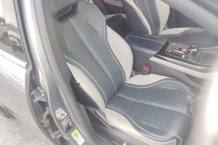 Used BYD Qin PLUS 2021 EV 600KM Flagship Model Right Front Seat
