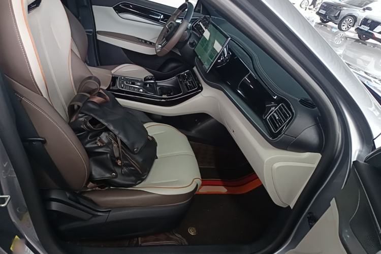 Used BYD Qin PLUS 2021 DM-i 120KM Flagship Model Right Front Seat