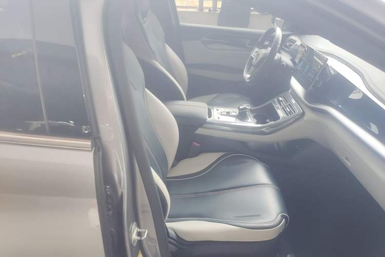 Used BYD Qin PLUS 2021 DM-i 55KM Flagship Model Right Front Seat
