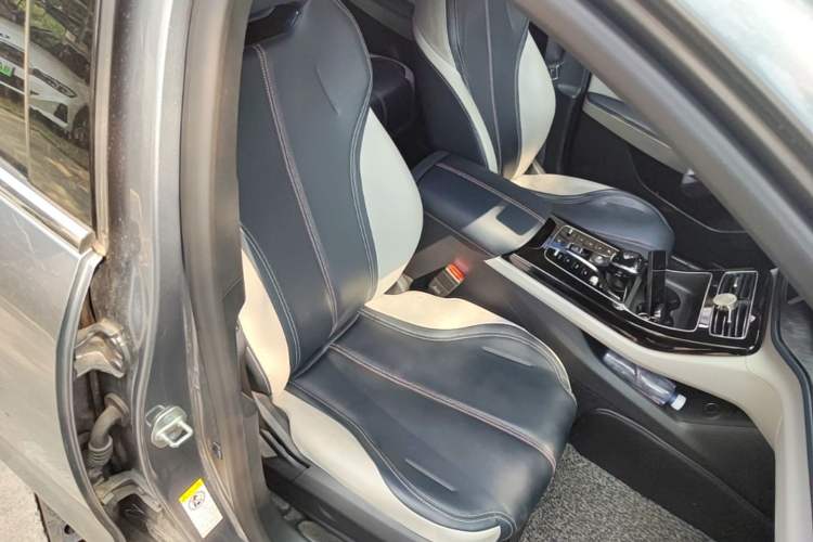 Used BYD Qin PLUS 2021 DM-i 55KM Prestige Model Right Front Seat
