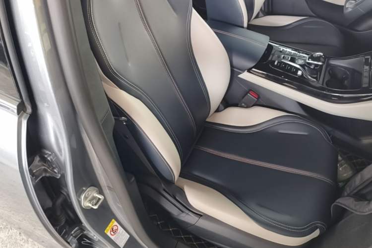 Used BYD Qin PLUS 2021 DM-i 55KM Prestige Model Right Front Seat