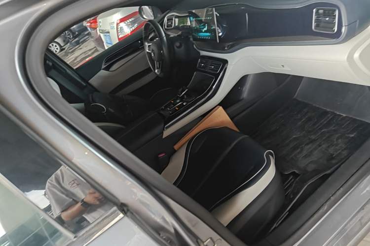 Used BYD Qin PLUS 2021 DM-i 55KM Flagship Model Right Front Seat