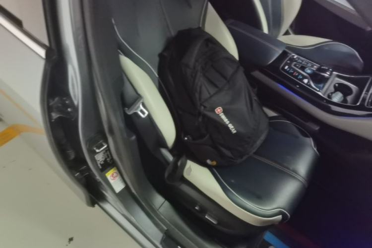 Used BYD Qin PLUS 2021 EV 600KM Flagship Model Right Front Seat