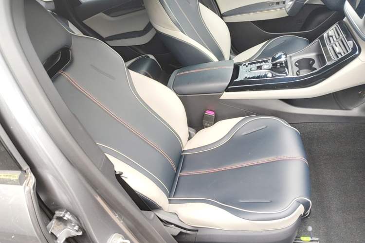 Used BYD Qin PLUS 2021 DM-i 55KM Flagship Model Right Front Seat