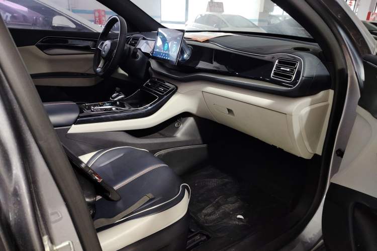 Used BYD Qin PLUS 2021 DM-i 55KM Flagship Model Right Front Seat