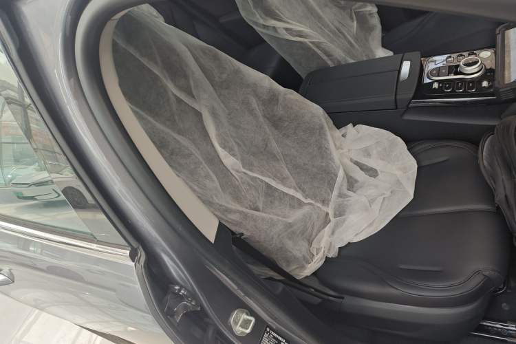 Used BYD Qin PLUS 2021 EV 400KM Leading Comfort Edition Right Front Seat
