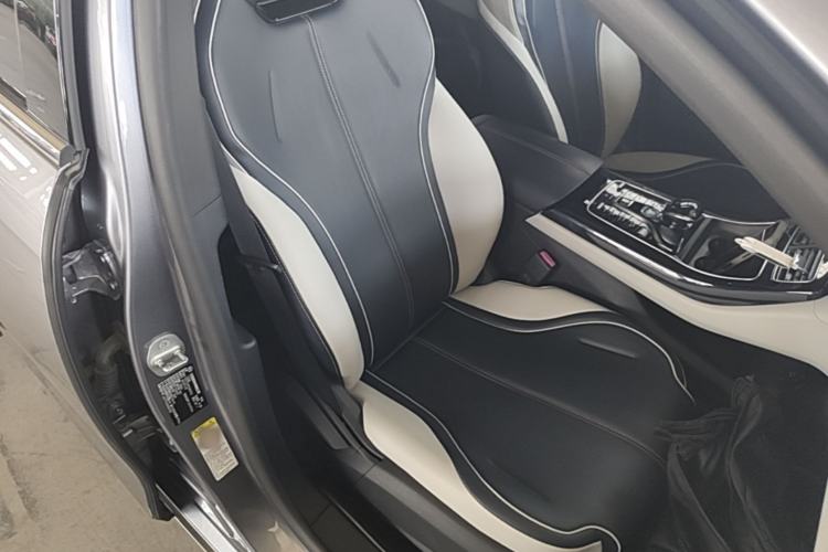 Used BYD Qin PLUS 2021 DM-i 55KM Flagship Model Right Front Seat