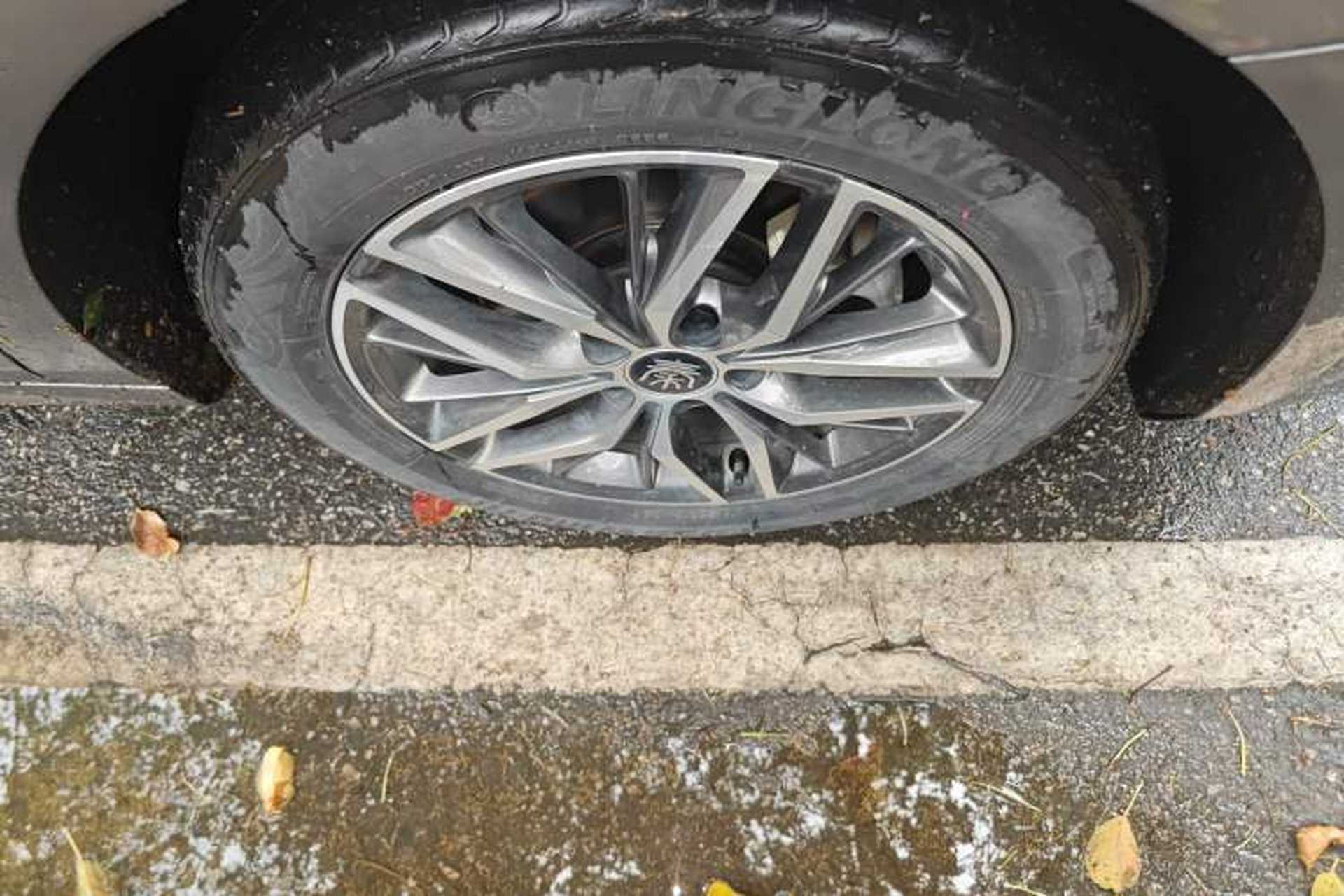 Used BYD Qin PLUS 2021 EV 500KM Luxury Model Right Front Wheel Hub