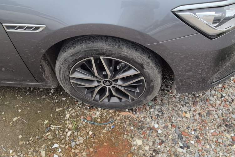 Used BYD Qin PLUS 2021 DM-i 120KM Flagship Model Right Front Wheel Hub
