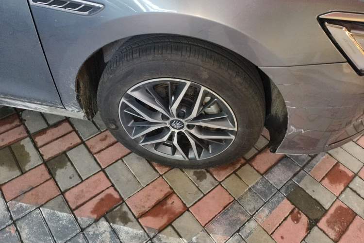 Used BYD Qin PLUS 2021 DM-i 120KM Flagship Model Right Front Wheel Hub