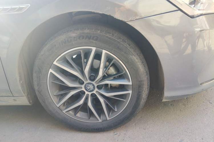 Used BYD Qin PLUS 2021 DM-i 55KM Flagship Model Right Front Wheel Hub