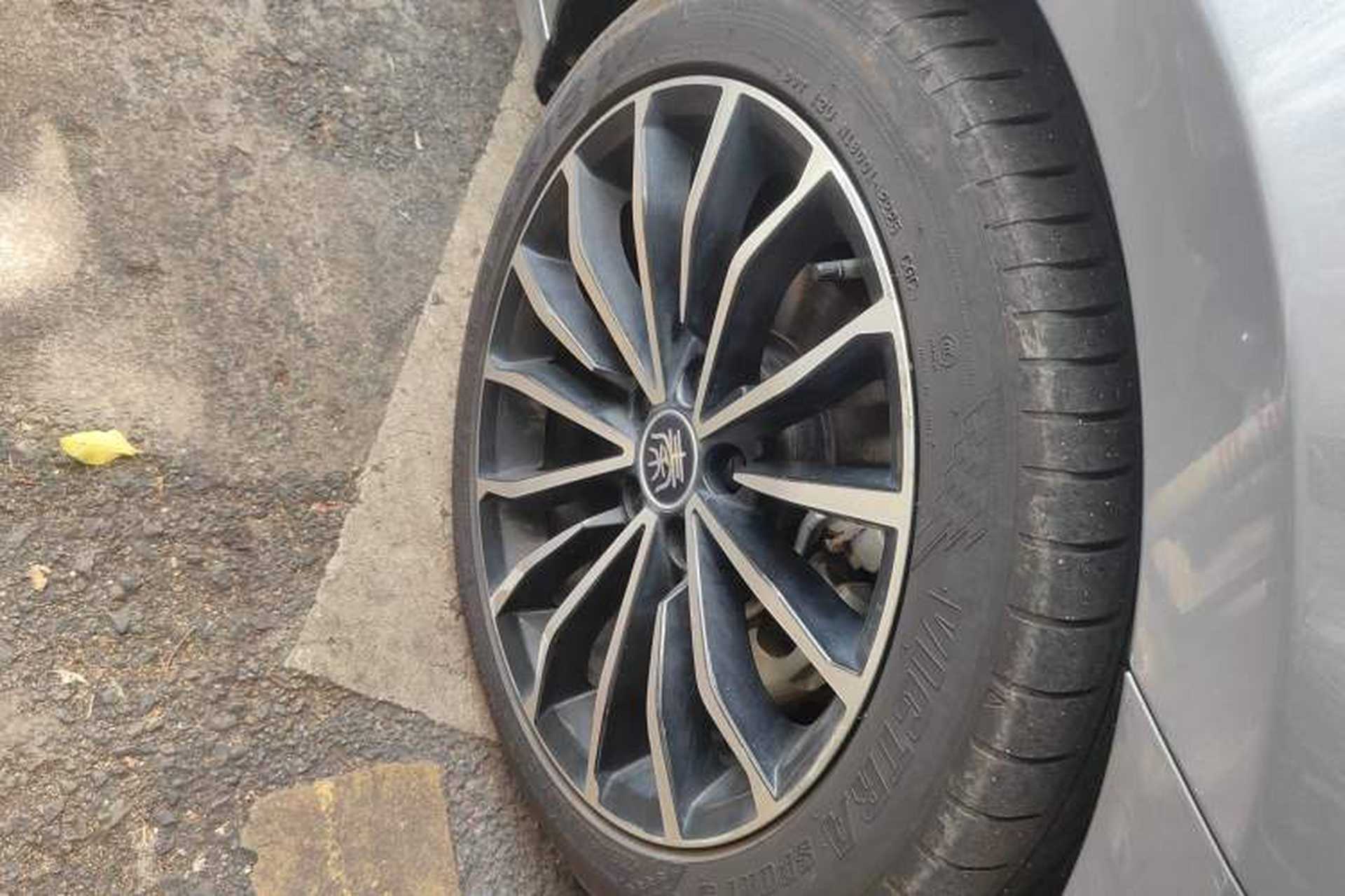 Used BYD Qin PLUS 2021 EV 600KM Flagship Model Right Front Wheel Hub