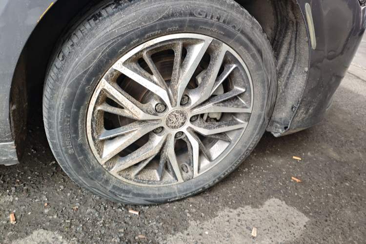 Used BYD Qin PLUS 2021 DM-i 120KM Flagship Model Right Front Wheel Hub