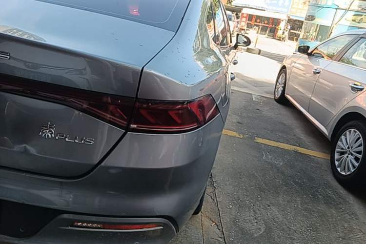 Used BYD Qin PLUS 2021 DM-i 55KM Flagship Model Right Rear Taillight