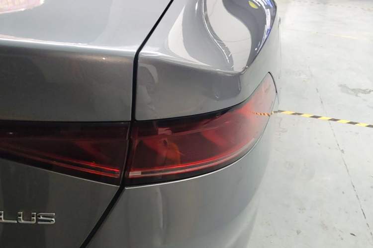 Used BYD Qin PLUS 2021 DM-i 55KM Flagship Model Right Rear Taillight