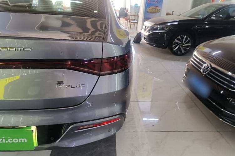 Used BYD Qin PLUS 2021 EV 400KM Luxury Model Right Rear Taillight