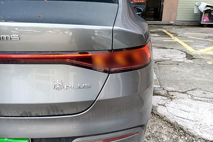 Used BYD Qin PLUS 2021 DM-i 55KM Flagship Model Right Rear Taillight