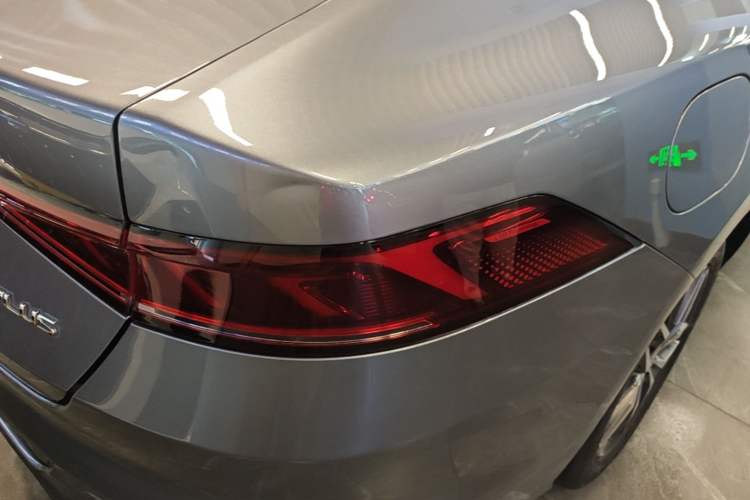 Used BYD Qin PLUS 2021 DM-i 55KM Flagship Model Right Rear Taillight