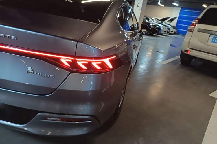 Used BYD Qin PLUS 2021 DM-i 55KM Flagship Model Right Rear Taillight