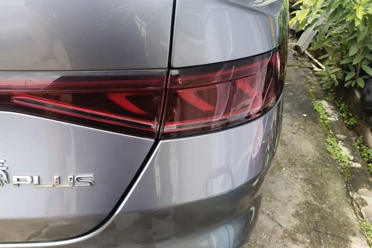 Used BYD Qin PLUS 2021 DM-i 55KM Flagship Model Right Rear Taillight