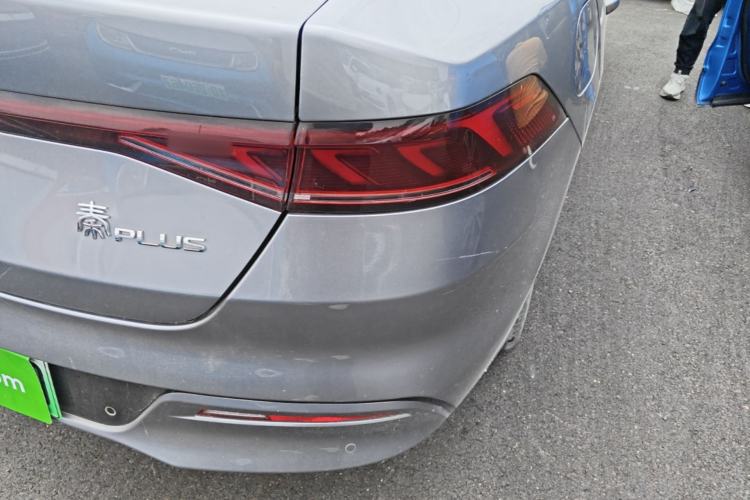 Used BYD Qin PLUS 2021 DM-i 120KM Prestige Model Right Rear Taillight