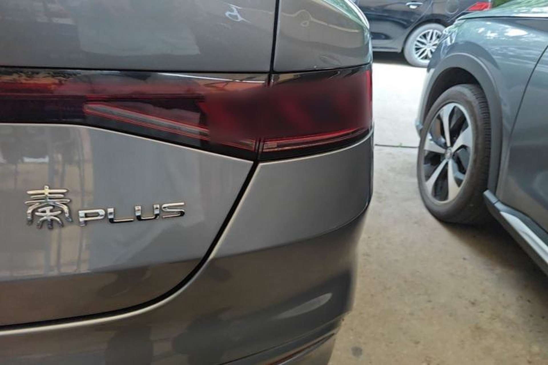 Used BYD Qin PLUS 2021 EV 500KM Luxury Model Right Rear Taillight