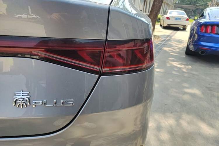 Used BYD Qin PLUS 2021 DM-i 55KM Prestige Model Right Rear Taillight