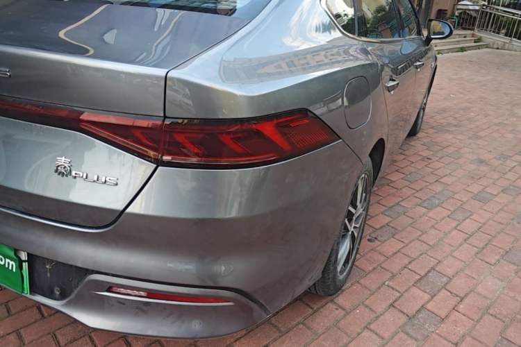 Used BYD Qin PLUS 2021 DM-i 55KM Flagship Model Right Rear Taillight