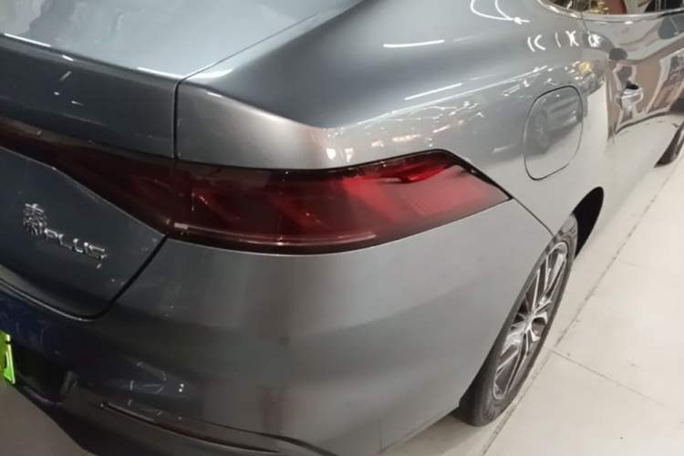 Used BYD Qin PLUS 2021 DM-i 55KM Flagship Model Right Rear Taillight