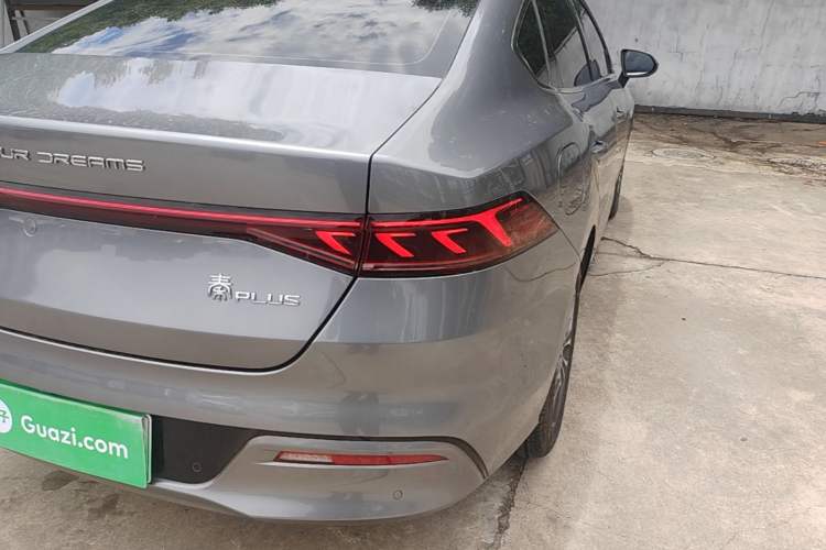 Used BYD Qin PLUS 2021 DM-i 55KM Flagship Model Right Rear Taillight