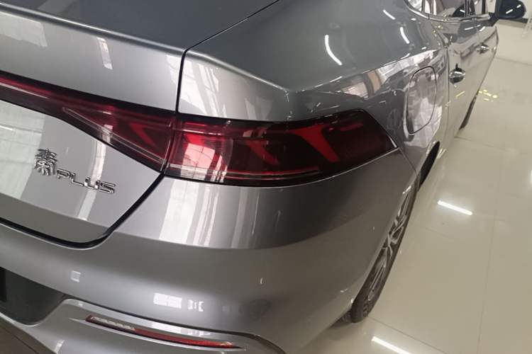 Used BYD Qin PLUS 2021 DM-i 55KM Flagship Model Right Rear Taillight