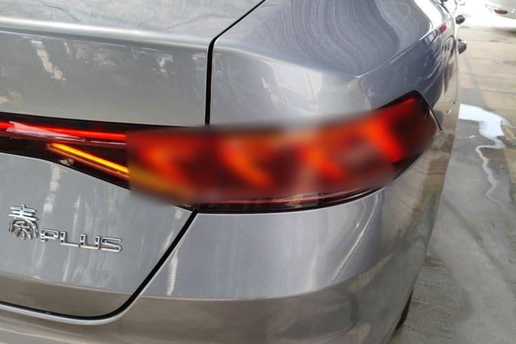 Used BYD Qin PLUS 2021 DM-i 55KM Prestige Model Right Rear Taillight