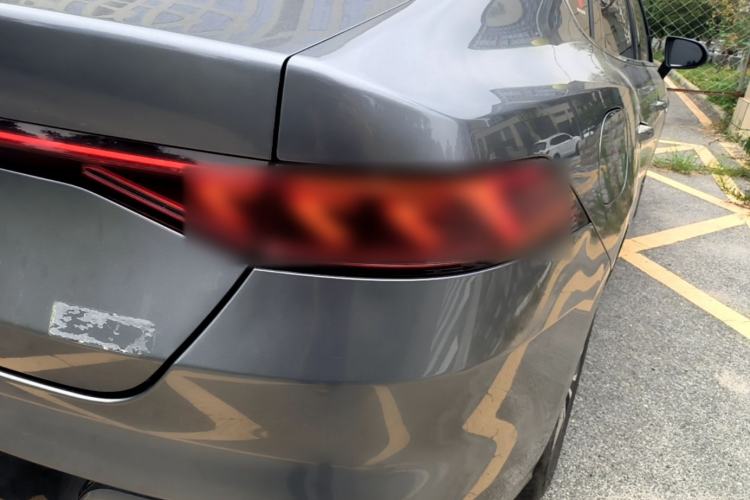 Used BYD Qin PLUS 2021 DM-i 120KM Flagship Model Right Rear Taillight