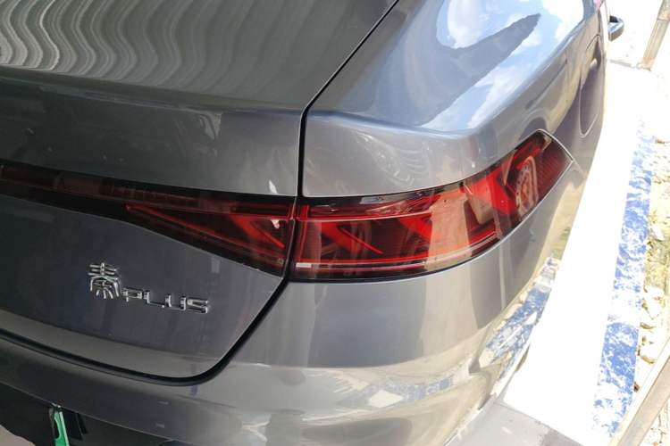 Used BYD Qin PLUS 2021 DM-i 55KM Prestige Model Right Rear Taillight