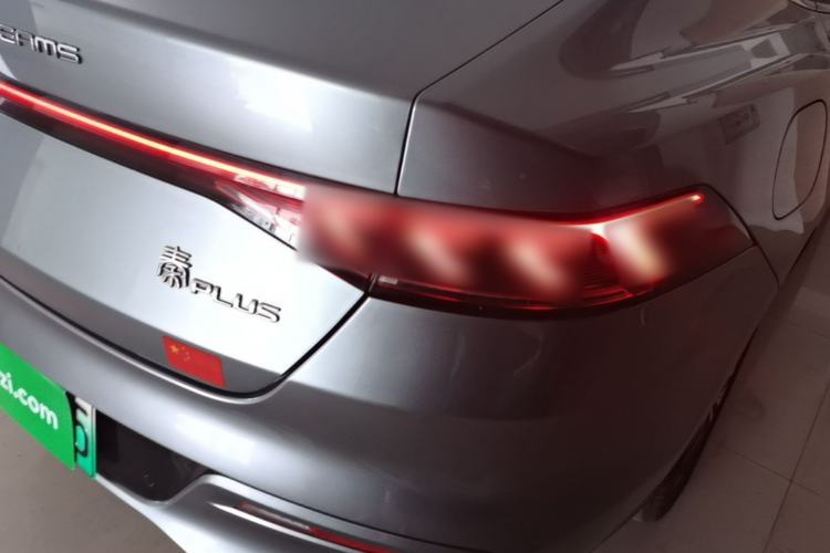 Used BYD Qin PLUS 2021 DM-i 120KM Flagship Model Right Rear Taillight