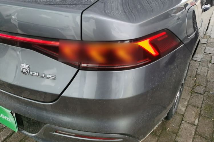 Used BYD Qin PLUS 2021 EV 500KM Luxury Model Right Rear Taillight