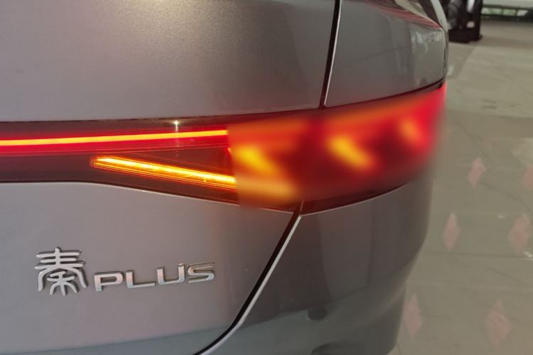 Used BYD Qin PLUS 2021 DM-i 55KM Flagship Model Right Rear Taillight
