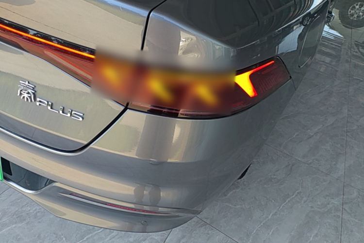 Used BYD Qin PLUS 2021 DM-i 55KM Flagship Model Right Rear Taillight