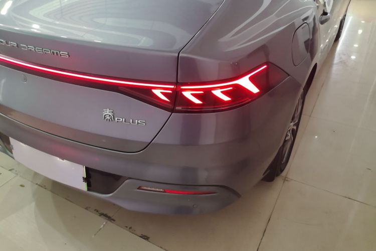 Used BYD Qin PLUS 2021 EV 500KM Luxury Model Right Rear Taillight