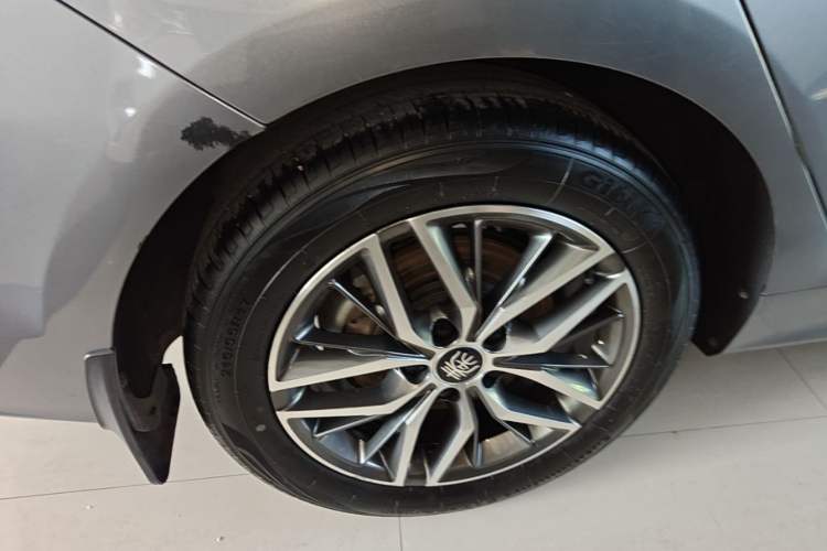 Used BYD Qin PLUS 2021 DM-i 55KM Flagship Model Right Rear Wheel Hub