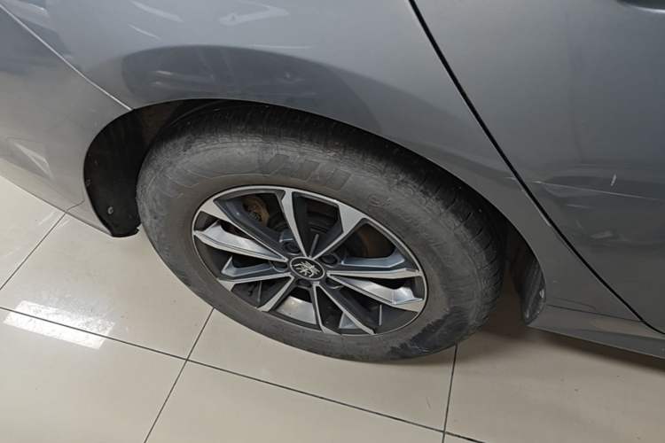 Used BYD Qin PLUS 2021 DM-i 55KM Prestige Model Right Rear Wheel Hub