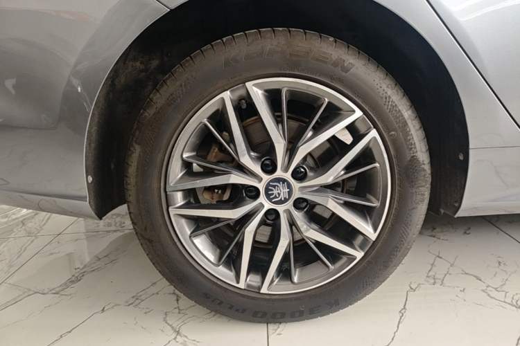 Used BYD Qin PLUS 2021 DM-i 55KM Flagship Model Right Rear Wheel Hub