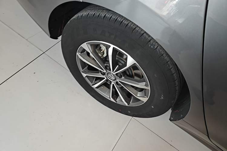 Used BYD Qin PLUS 2021 DM-i 55KM Prestige Model Right Rear Wheel Hub